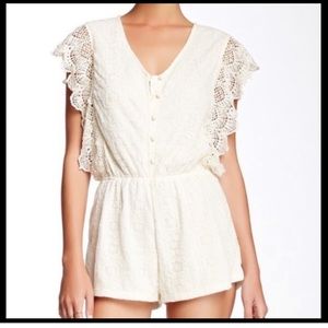 Blu Pepper Cream Lace Jumpsuit with Flutter Sleeves